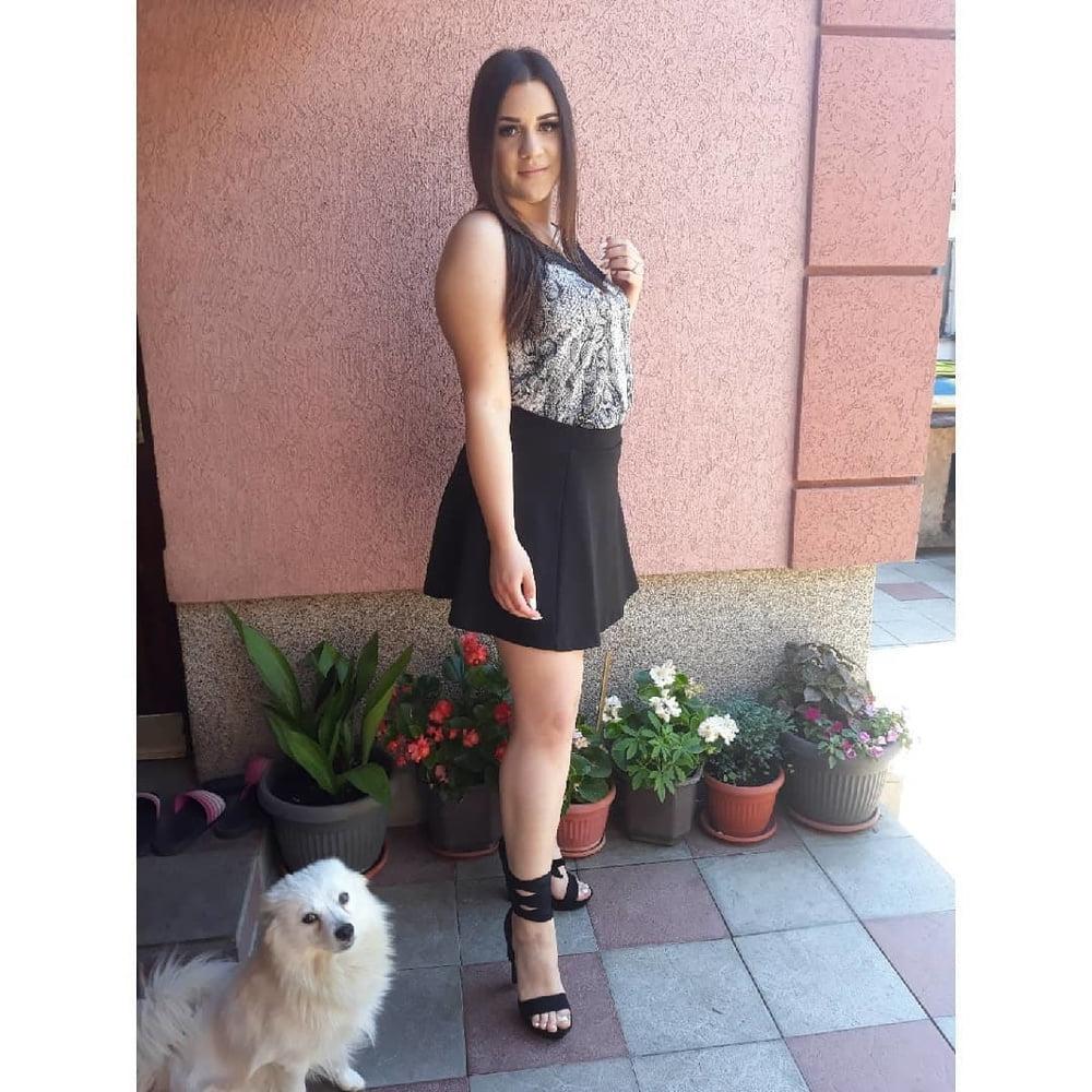 25P Young amateur mom Tina in horny dress