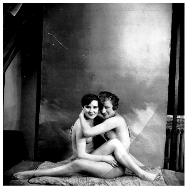 25P Vintage lesbian women