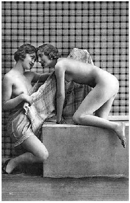 25P Vintage lesbian women