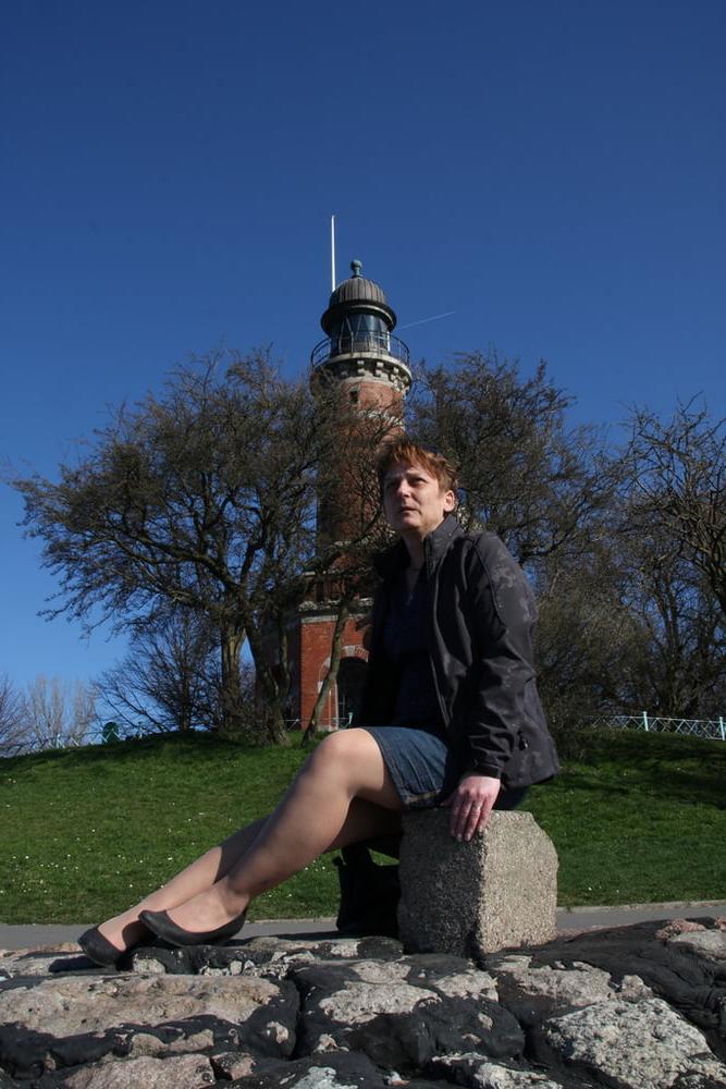 25P 7. German wife poses for hubby
