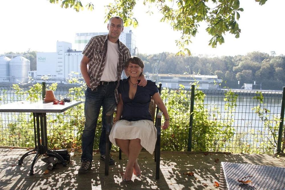 25P 7. German wife poses for hubby