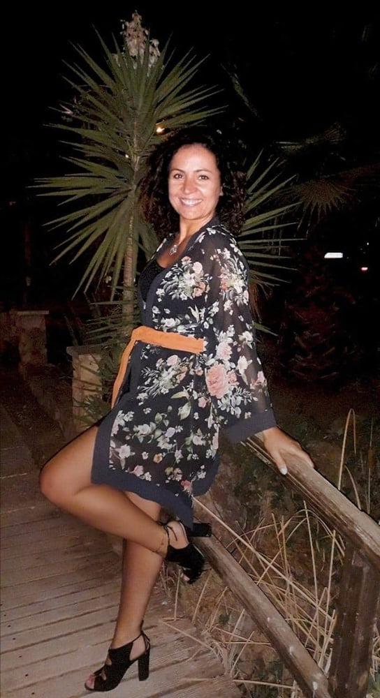 13P Hot milf Dalila