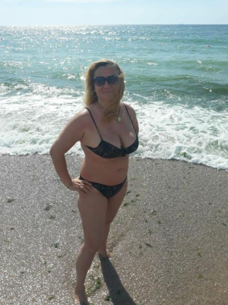 25P Milf romanian for twoo