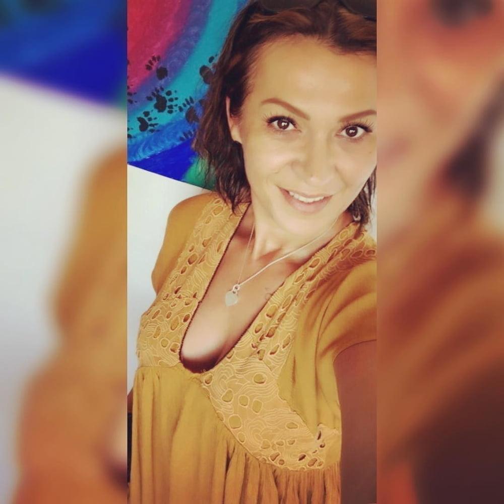 25P Wichsvorlage Milf Edita