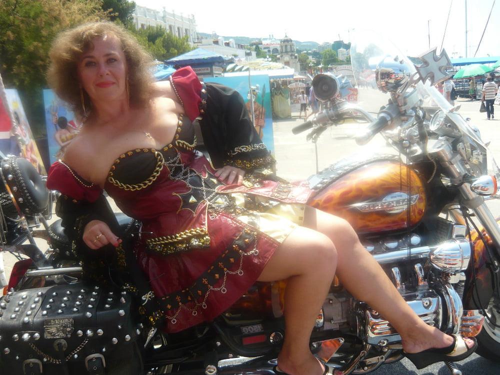 25P milf Olya