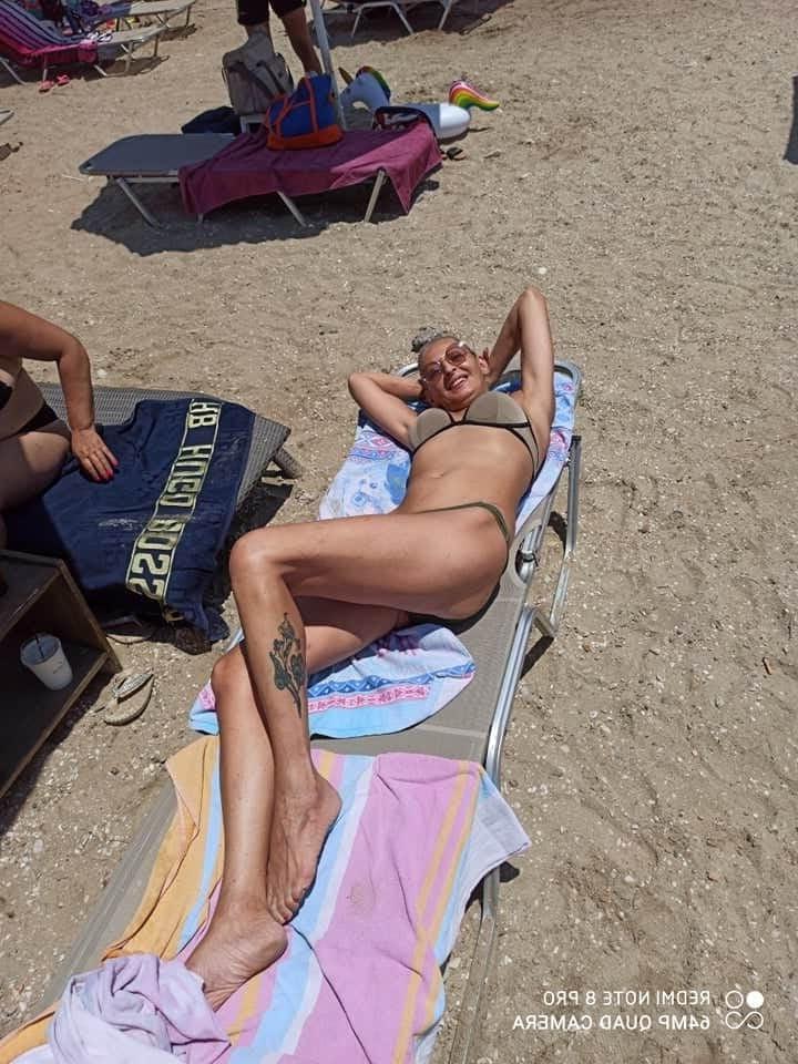 5P Greek Milf hairdresser