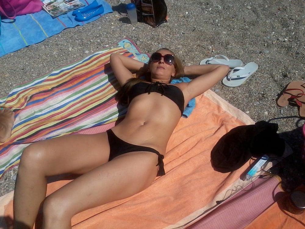 5P Greek Milf hairdresser