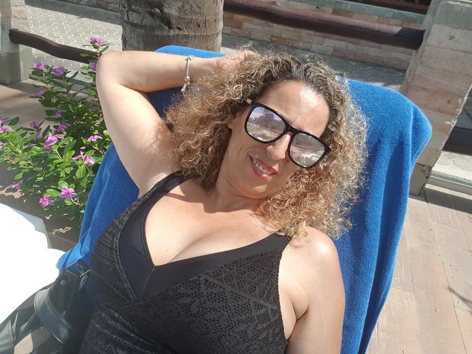 20P Jewish Busty Milf Osnat