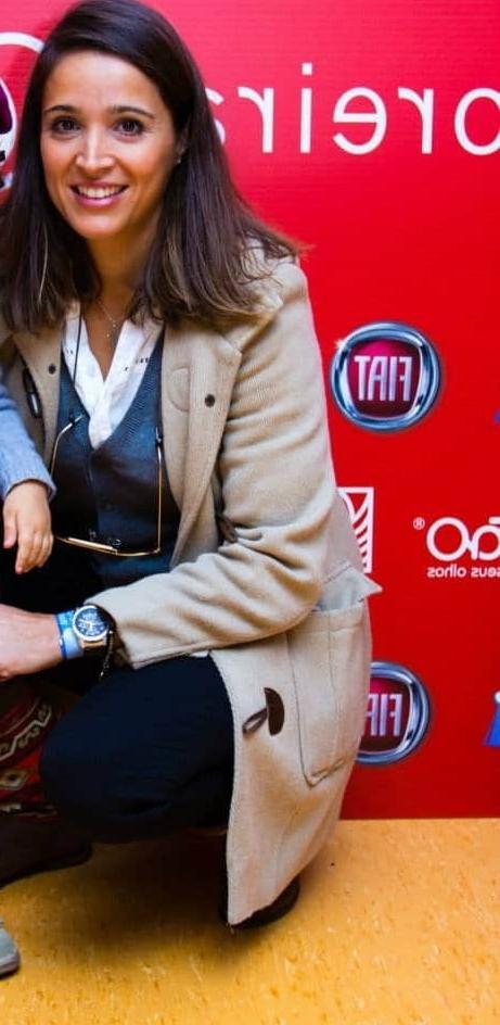 25P Hot milfs - comentem