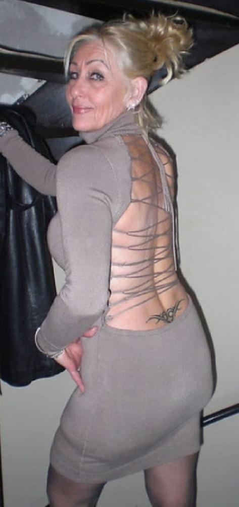 25P Mature Amateur Clothed 19