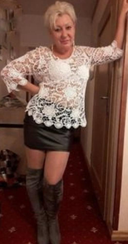 25P Mature Amateur Clothed 19