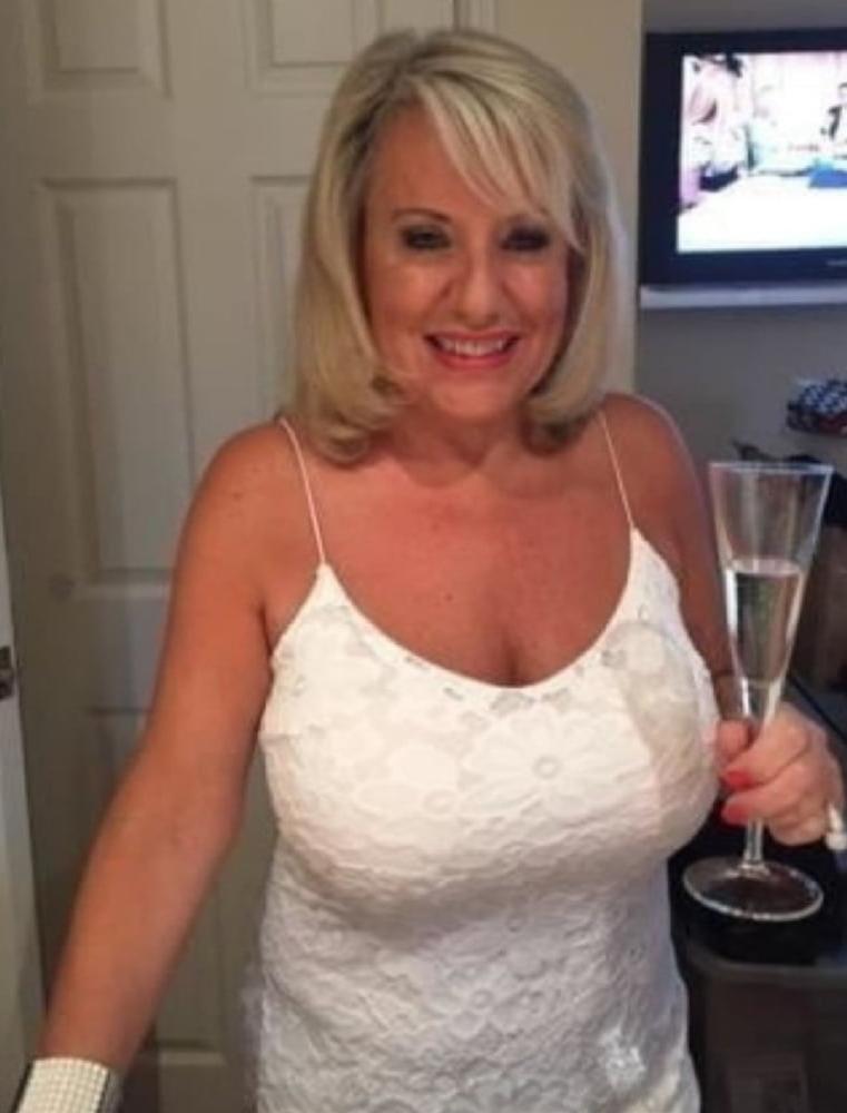 25P Mature Amateur Clothed 17