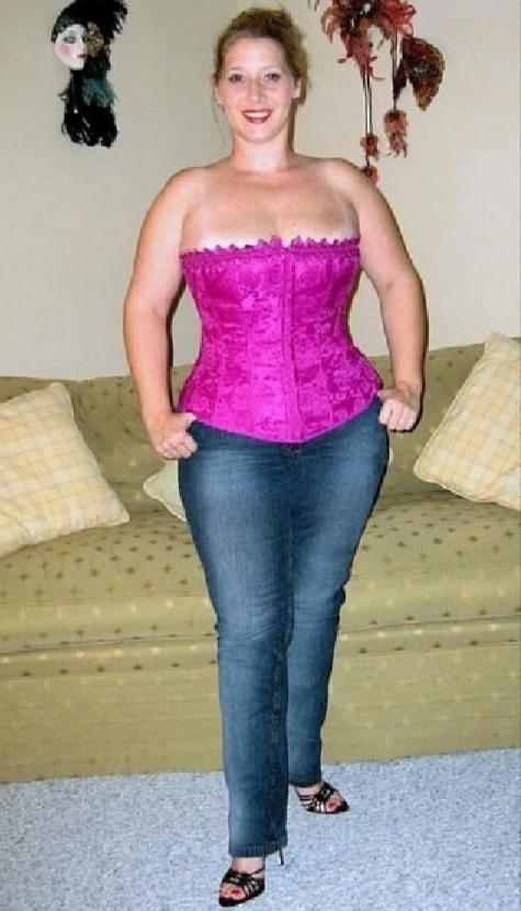 25P Mature Amateur Clothed 17