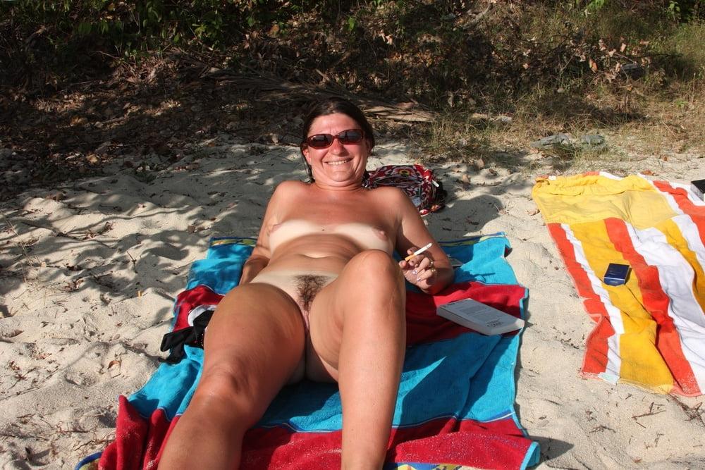 20P French MILF Smiling and laughing