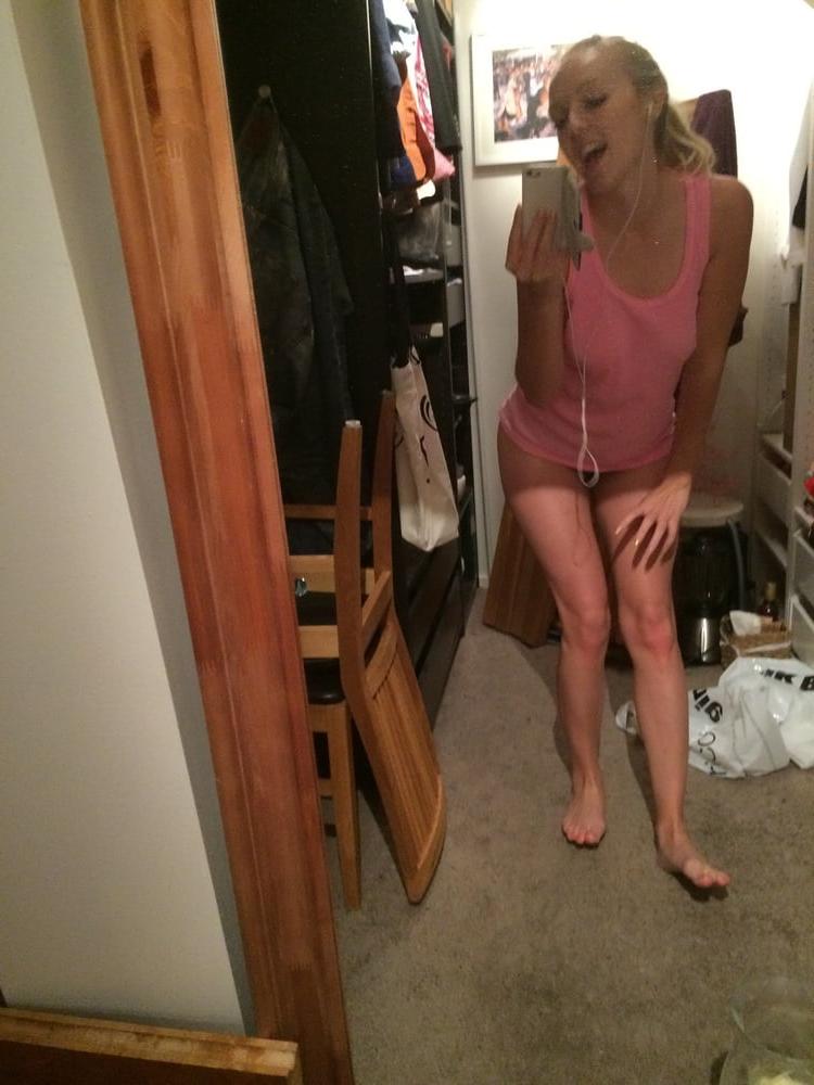 25P Scandinavian MILF