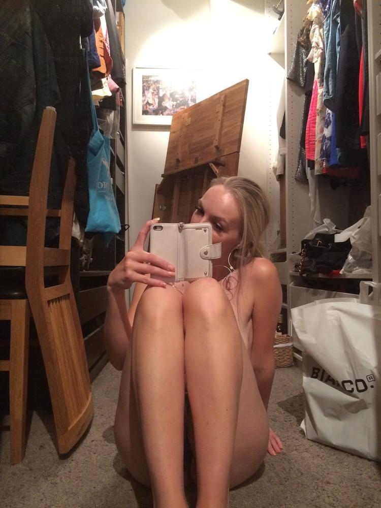25P Scandinavian MILF