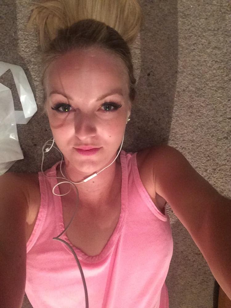 25P Scandinavian MILF