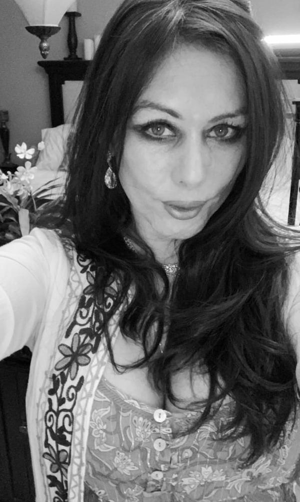 18P MILF Luxa