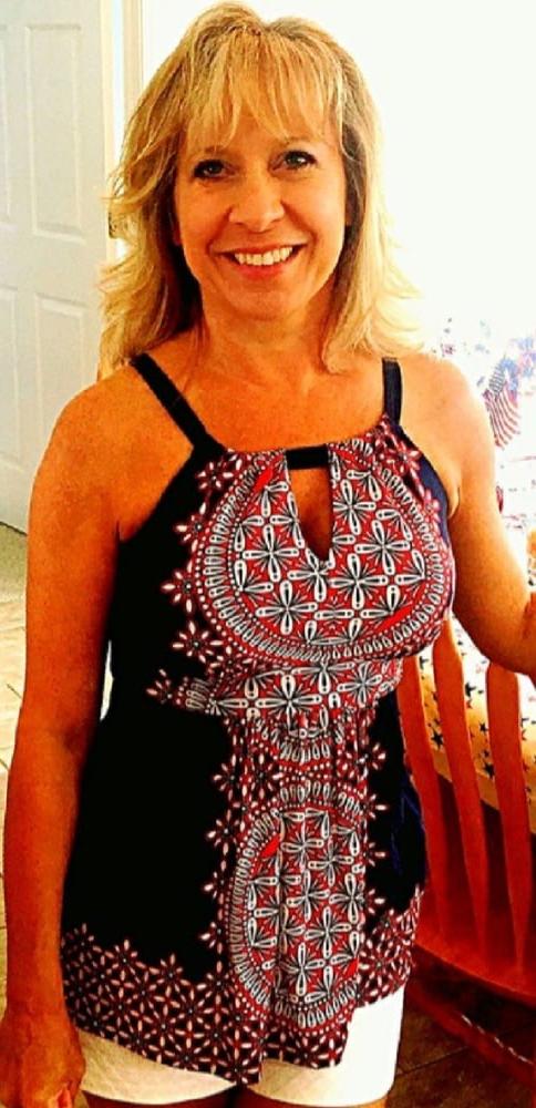 25P Mature Amateur Clothed 18