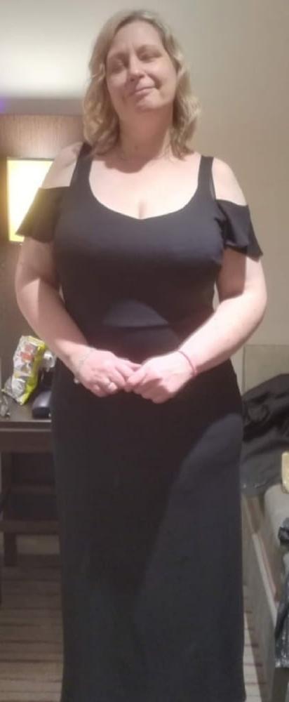 25P Mature Amateur Clothed 18
