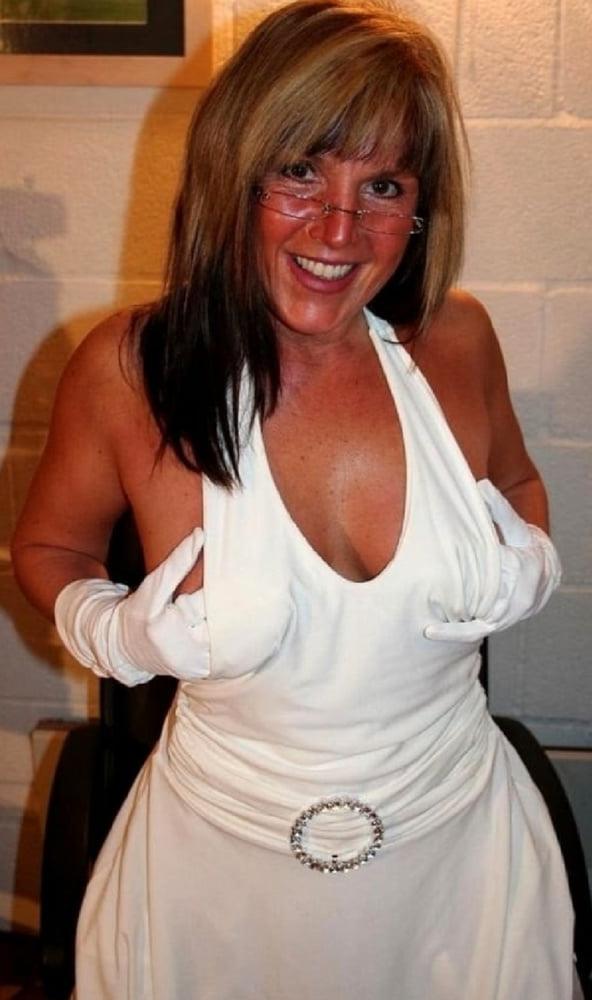 25P Mature Amateur Clothed 15