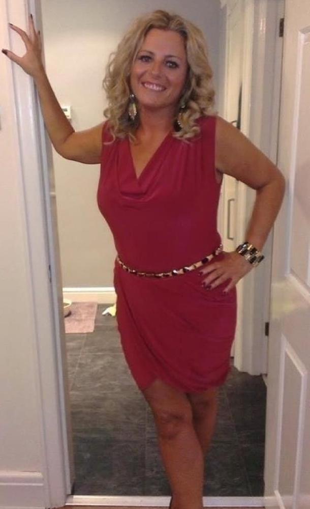 25P Mature Amateur Clothed 15