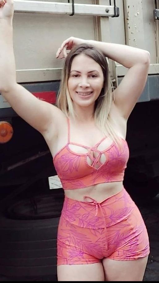 25P Aline Brasileira Amateur Milf