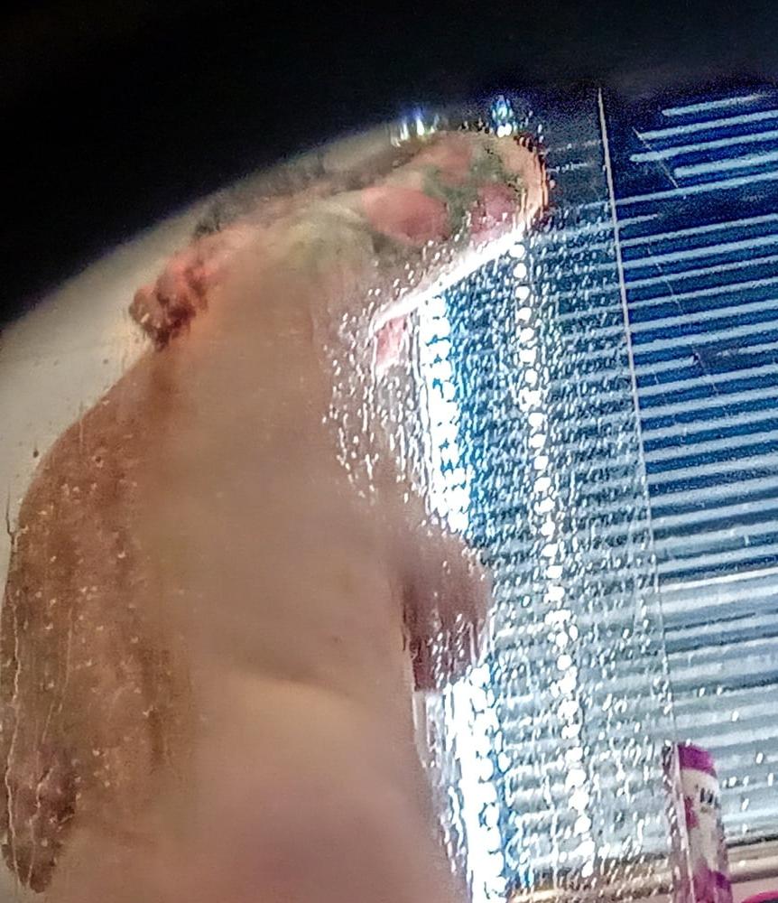 10P Amateur Milf wife Anette voyeur shower challenge - morning