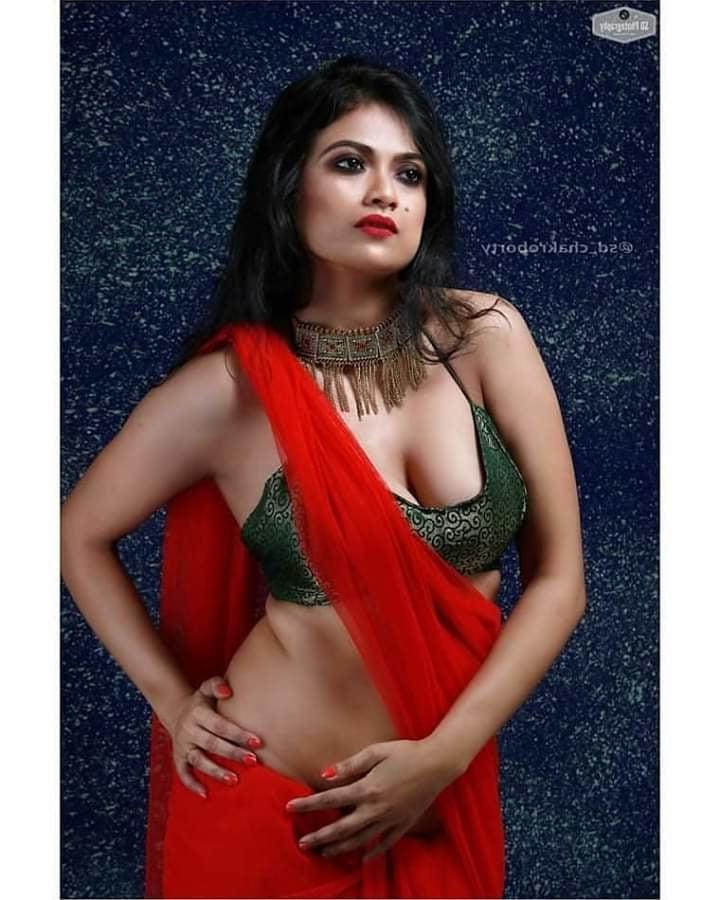 25P DESI HOT INDIAN UNSEEN AMATEUR MODELS
