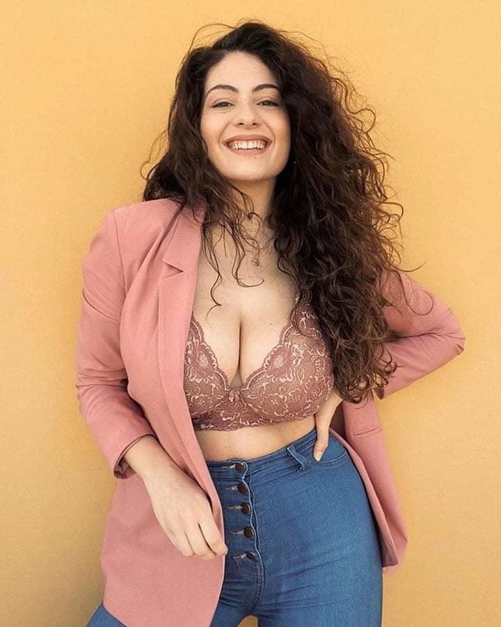 25P DESI HOT INDIAN UNSEEN AMATEUR MODELS