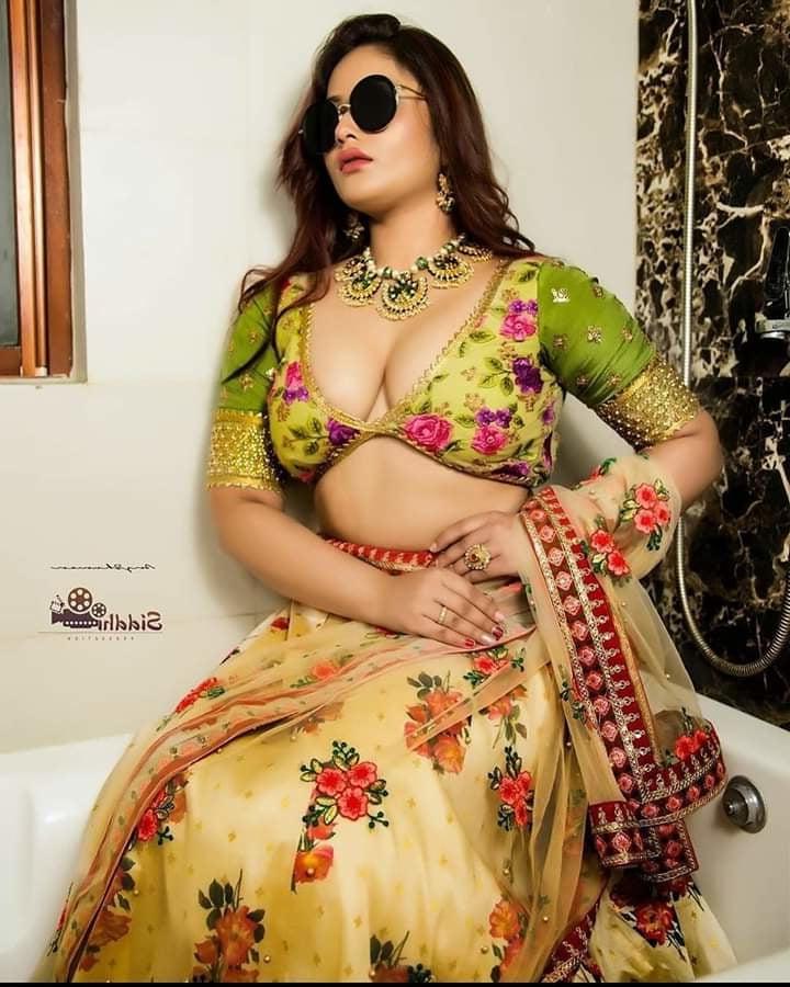 25P DESI HOT INDIAN UNSEEN AMATEUR MODELS