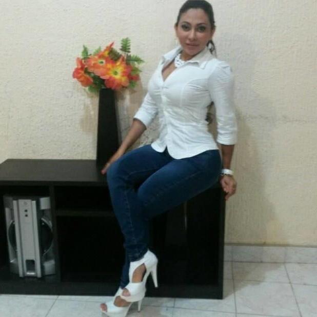 20P nalguda madura milf morenaza super buena y tetuda