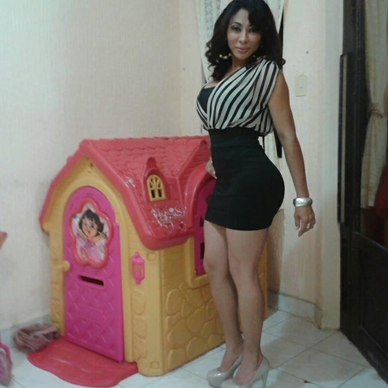 20P nalguda madura milf morenaza super buena y tetuda