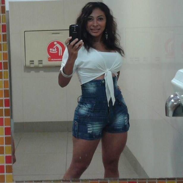 20P nalguda madura milf morenaza super buena y tetuda