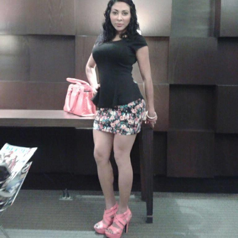 20P nalguda madura milf morenaza super buena y tetuda