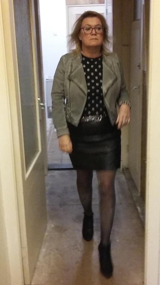15P My mom (Dutch MILF)