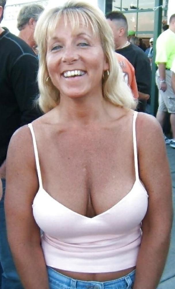 25P Mature Amateur Clothed 16