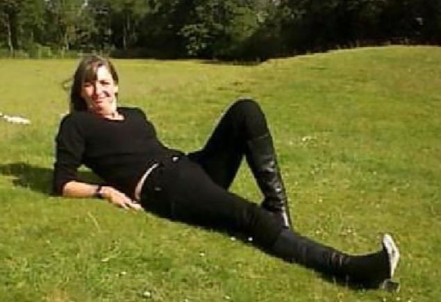 25P Mature Amateur Clothed 16