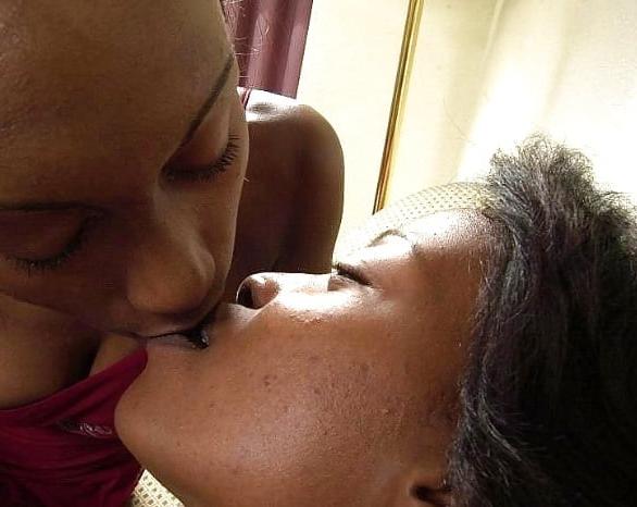 25P Hope enjoying sucking client cunt