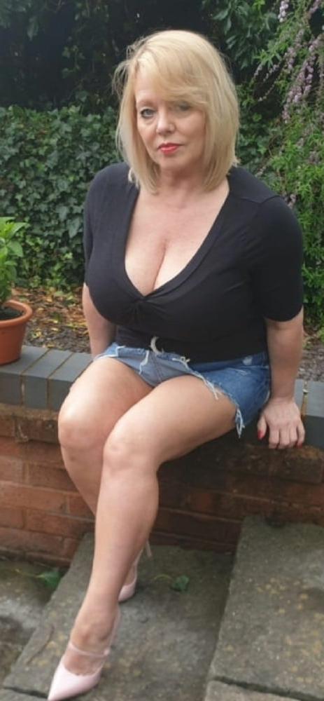 25P Mature Amateur Clothed 14