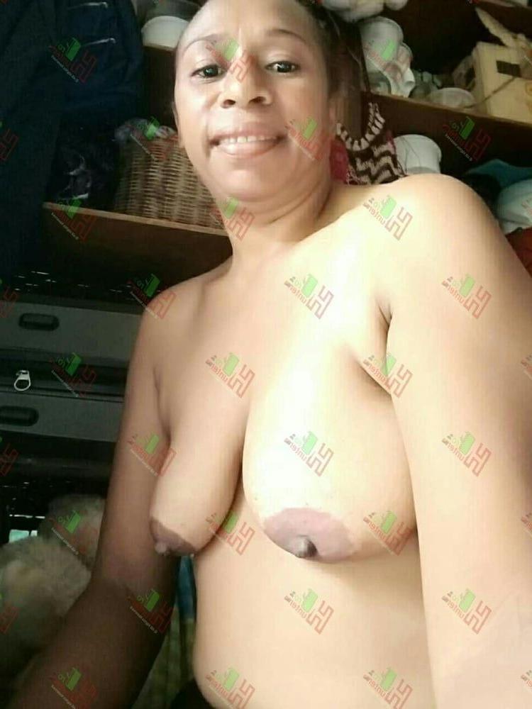 25P PNG milf