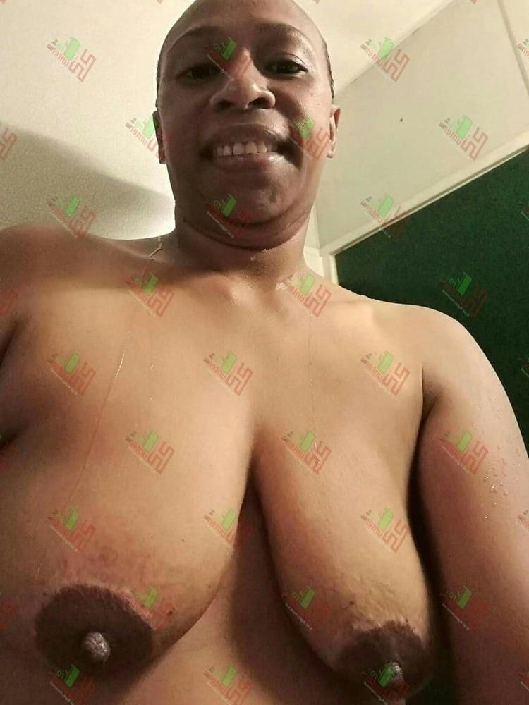 25P PNG milf