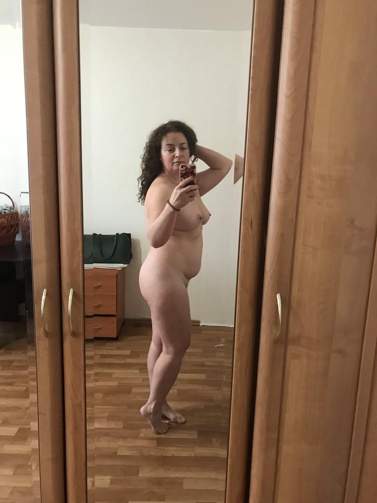12P Russian amateur mature mom 1