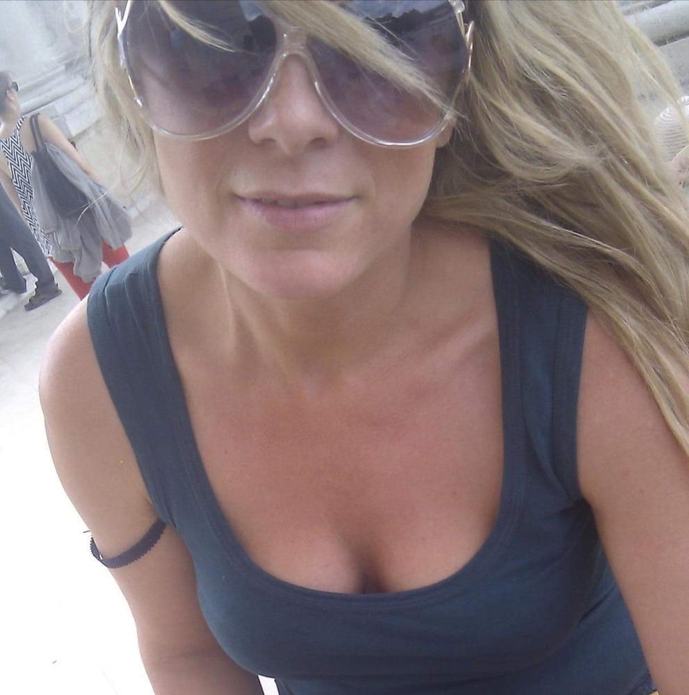 25P Cum in her milf face