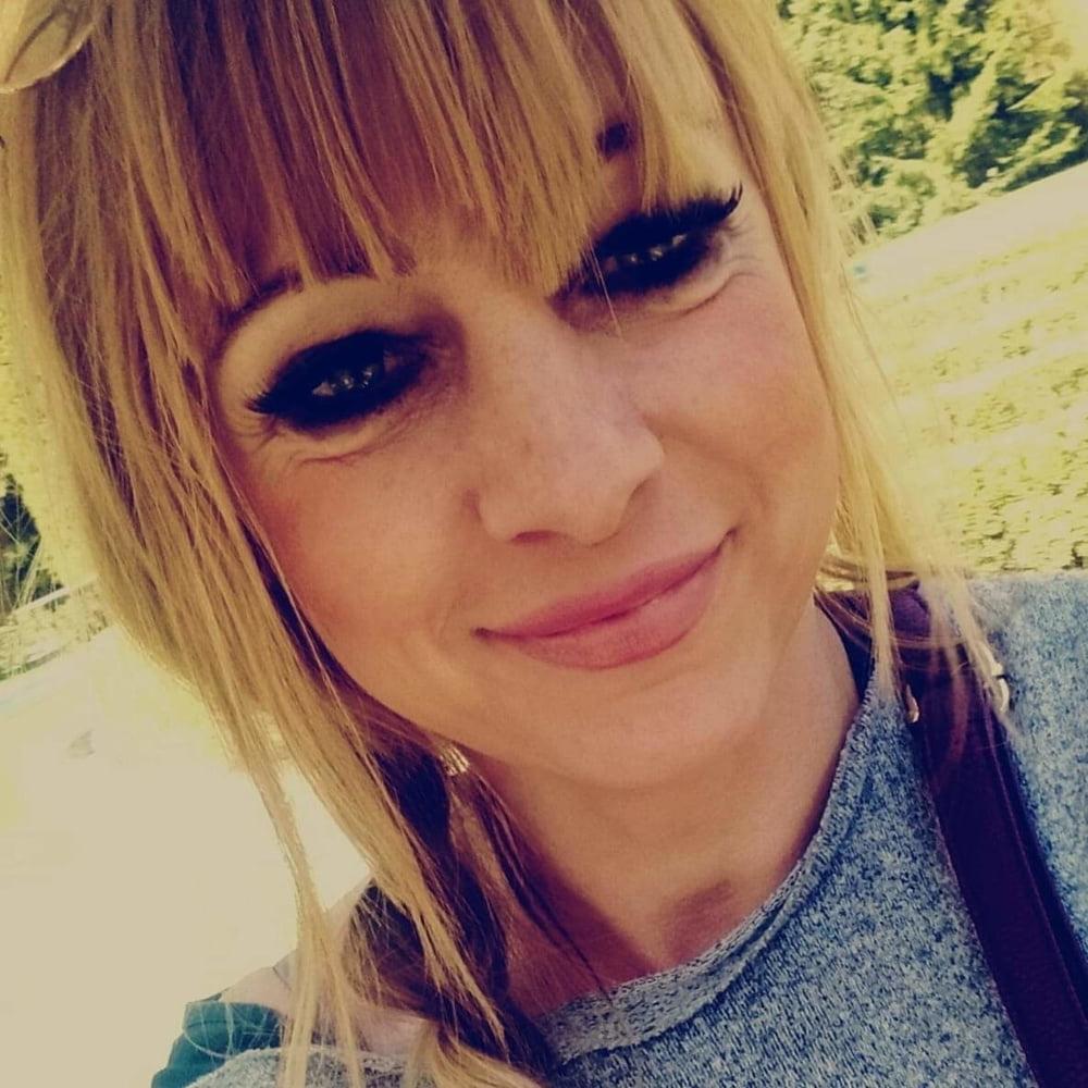 25P Cum in her milf face