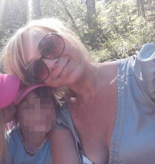 25P Cum in her milf face