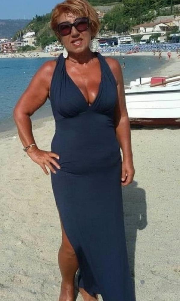25P Mature Amateur Clothed 12