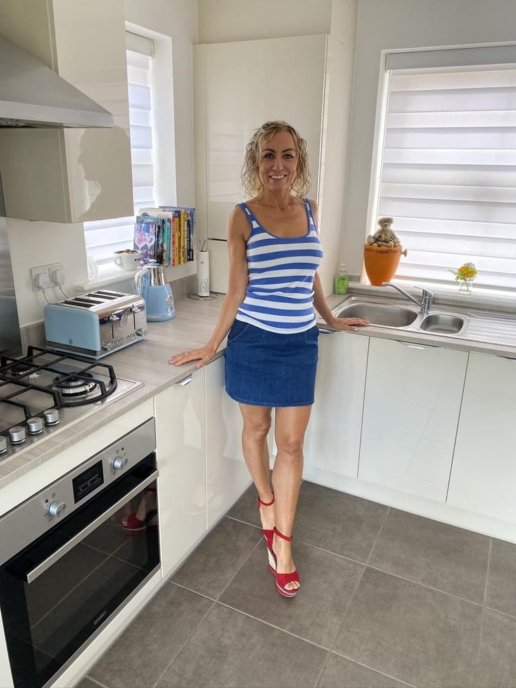 8P Milf Tess