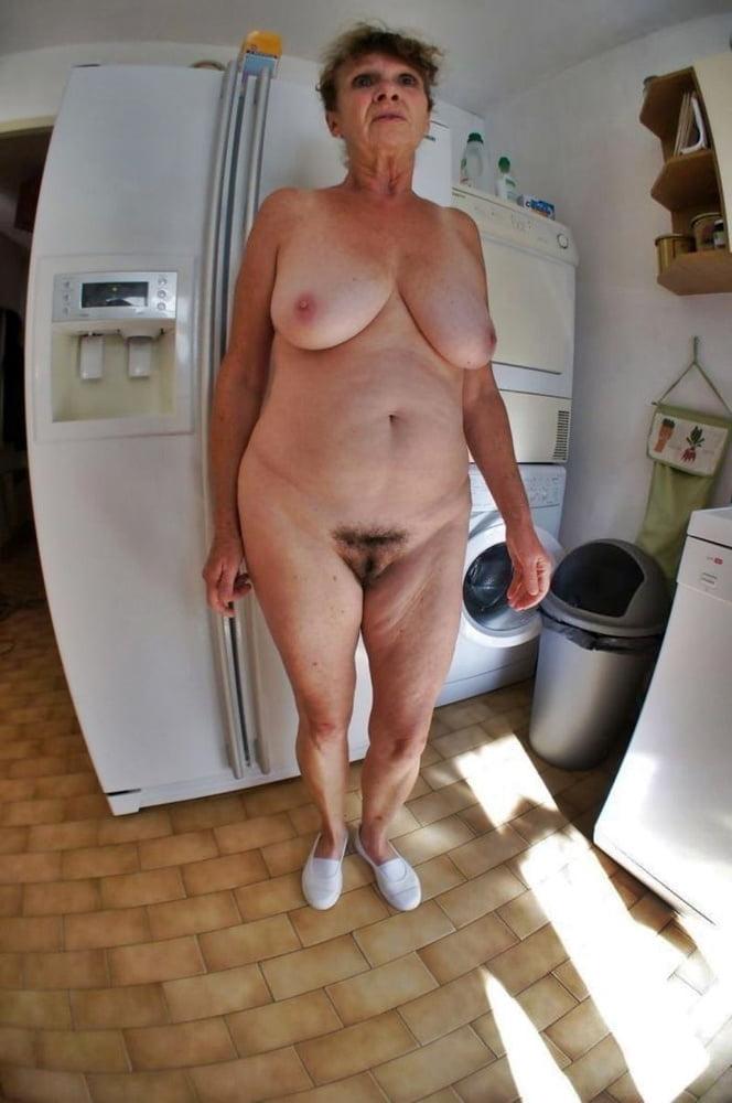 25P Amateur Grannies and matures