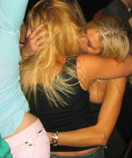 25P Lesbische Kuesse (007) Lesbian Kisses